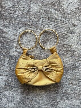 VINTAGE Inge Christopher Gold Bow Accent Ring-Handle Evening Bag